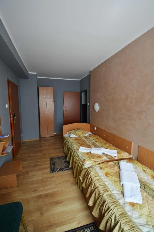 Hotel Awis Кутно Экстерьер фото