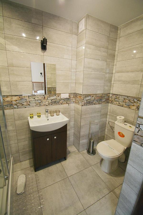 Hotel Awis Кутно Экстерьер фото