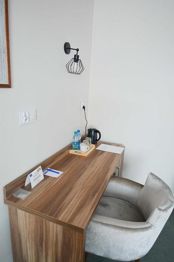 Hotel Awis Кутно Экстерьер фото